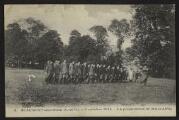 « 5. Beaumont-sur-Oise (S.-et-O.). 3 octobre 1915. La préparation militaire défile ». F. Fleury phot.-imp. édit., Paris.