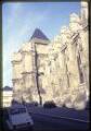 Gisors (Eure). - Collégiale Saint-Gervais-Saint-Protais : vue de profil sur la façade sud.