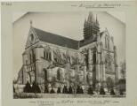 1 vue  - Taverny. - Église Sainte-Vierge et Saint-Barthélemy, ensemble sud-ouest : façade avec clocher. (ouvre la visionneuse)