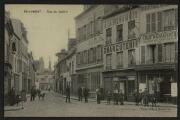 2 vues  - « Beaumont. Rue du Beffroi ». Rayer édit., Beaumont. (ouvre la visionneuse)