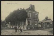 2 vues  - « Bonneuil. La mairie ». Imp. A. Bouteille, Breteuil. (ouvre la visionneuse)