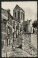 2 vues  - « Auvers-sur-Oise (Seine-et-Oise). Eglise Notre-Dame. Vue du bas des remparts ». (ouvre la visionneuse)