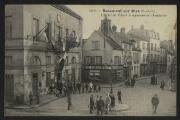 2 vues  - « 12bis. Beaumont-sur-Oise (S.-et-O.). L\'hôtel de ville à la signature de l\'armistice ». Collection Gaudefroy. (ouvre la visionneuse)