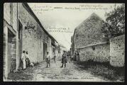 2 vues « Ennery. Rue de la Croix ». Cliché Godefroy. Edition Boucherot. A. Seyes imp., Pontoise. Imp. réunis de Nancy.