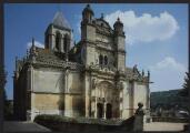 2 vues  - « Eglise de Vétheuil. Façade ouest (XVIe siècle) ». Photo C. Brossais. Association Notre-Dame de Vétheuil. (ouvre la visionneuse)