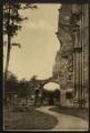 2 vues  - « 7. Abbaye de Royaumont. Asnières-sur-Oise (S.-et-O.). Ruines de l\'abbatiale. Emplacement du tombeau du maréchal d\'Harcourt-Lorraine ». G. Barraud phot.-édit., Viarmes (S.et-O.). (ouvre la visionneuse)