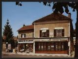 2 vues  - « Auvers-sur-Oise (Val-d\'Oise). La maison de Van Gogh où il vécut et mourut le 29 juillet 1890 ». Editions Mage, 36 rue H. Fournier, Drancy. (ouvre la visionneuse)