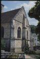 1 vue Aincourt. - Église Saint-Martin : chapelle sud, contrefort central avec deux baies de part et d'autre.