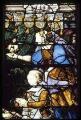 1 vue  - Écouen. - Église Saint-Acceul : détail du vitrail du choeur représentant la duchesse de Montmorency et ses cinq filles. (ouvre la visionneuse)