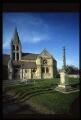 1 vue  - Ennery. - Église Saint-Aubin : façade sud. (ouvre la visionneuse)