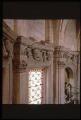 1 vue Ennery. - Église Saint-Aubin : détail d'une frise avec la représentation de saint Philippe.