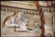 1 vue Ennery. - Église Saint-Aubin : détail d'une frise avec la représentation de saint Paul.