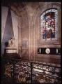 1 vue L'Isle-Adam. - Église Saint-Martin : statue, vitrail.